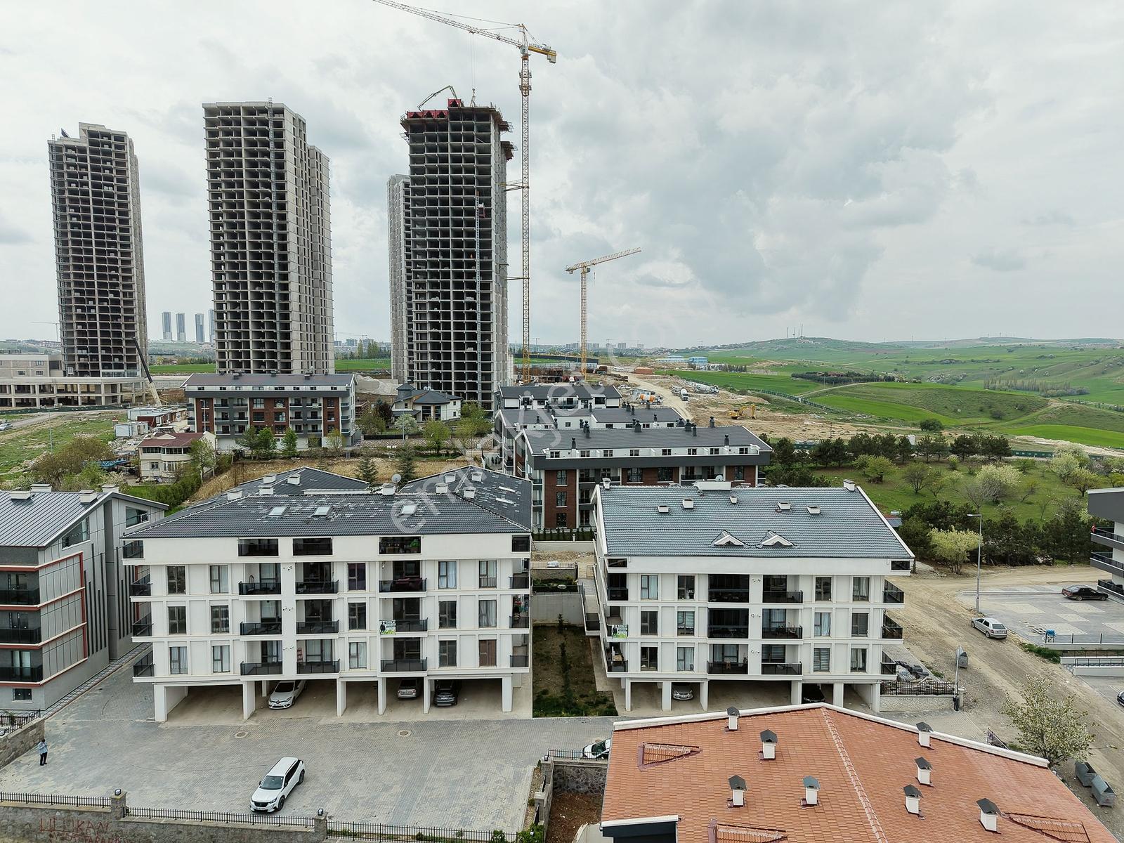 İncek Site İçinde Manzaralı Geniş Balkonlu Satılık 1+1 Daire — fotoğraf 24