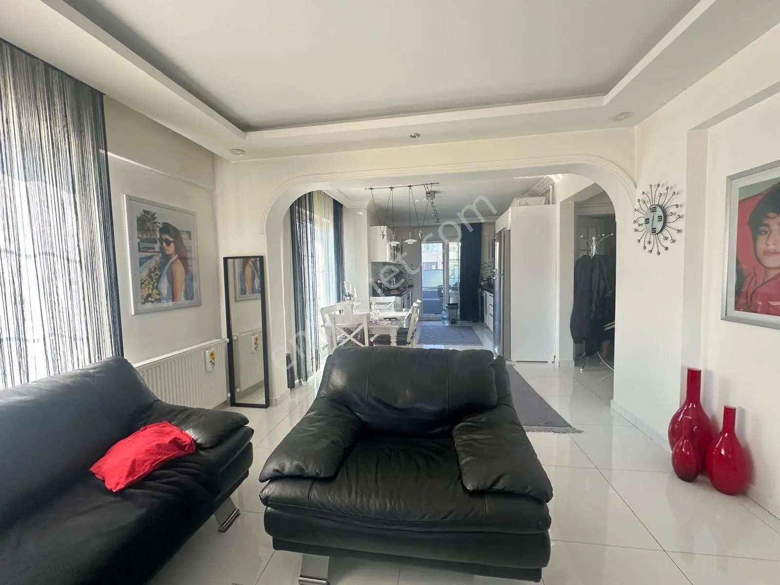 Mertcan'dan Cumhuriyet'te 3+1amerikan Mutfak Teras Balkon Jakuzi — fotoğraf 2