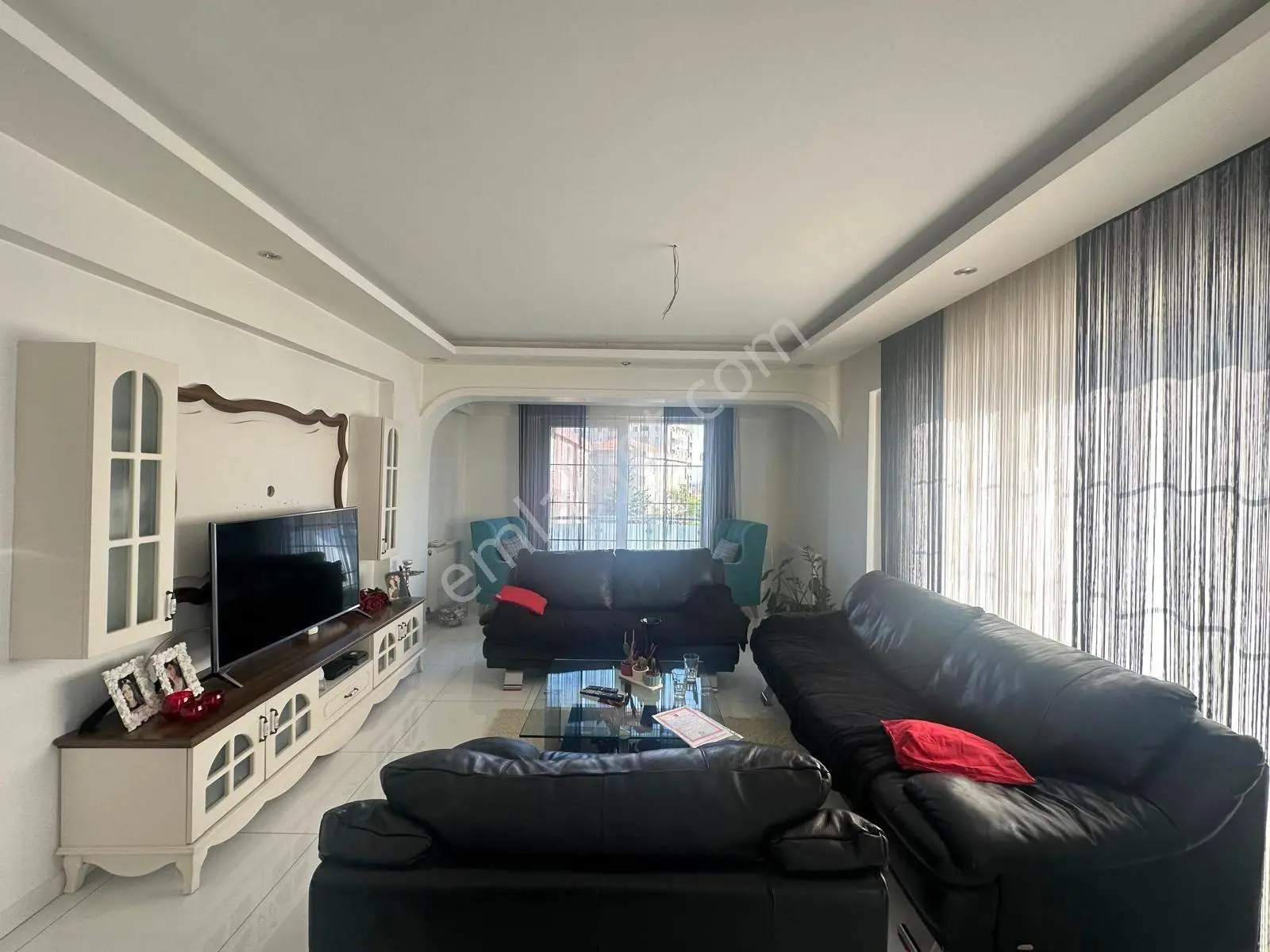 Mertcan'dan Cumhuriyet'te 3+1amerikan Mutfak Teras Balkon Jakuzi — fotoğraf 3