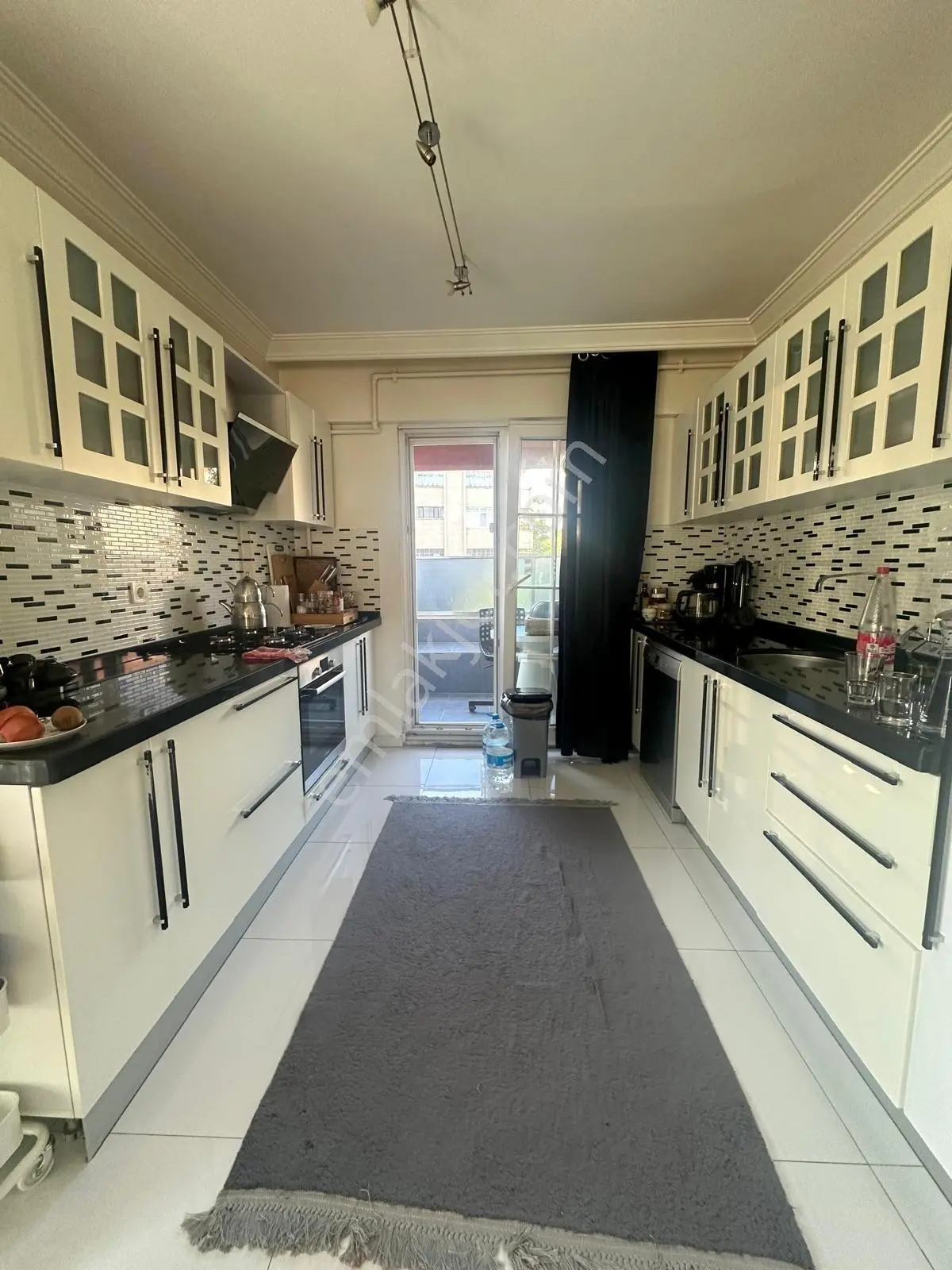 Mertcan'dan Cumhuriyet'te 3+1amerikan Mutfak Teras Balkon Jakuzi — fotoğraf 8