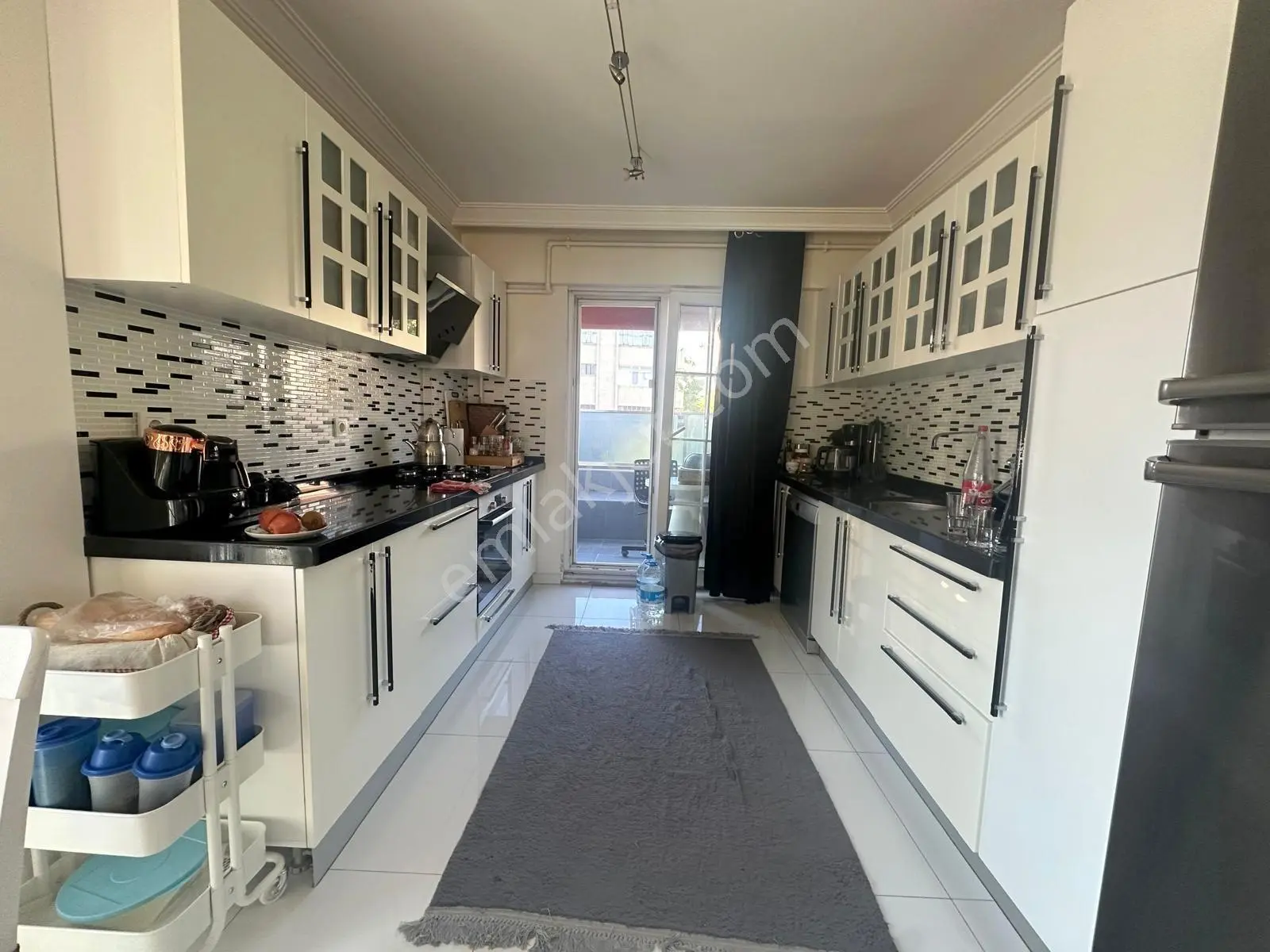 Mertcan'dan Cumhuriyet'te 3+1amerikan Mutfak Teras Balkon Jakuzi — fotoğraf 10