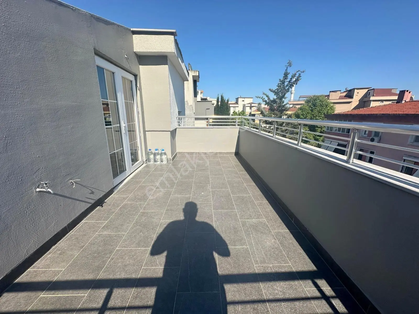Mertcan'dan Cumhuriyet'te 3+1amerikan Mutfak Teras Balkon Jakuzi — fotoğraf 23