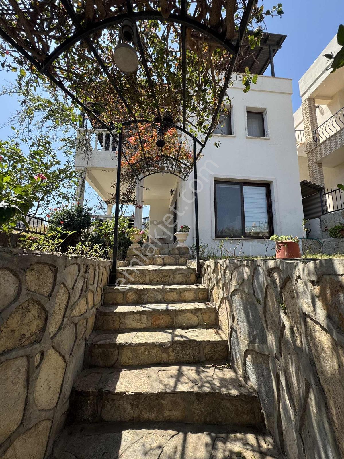 Turgutreis Akyarlar Da Tam Müstakil Geniş Bahçeli Özel Dubleks! — fotoğraf 3