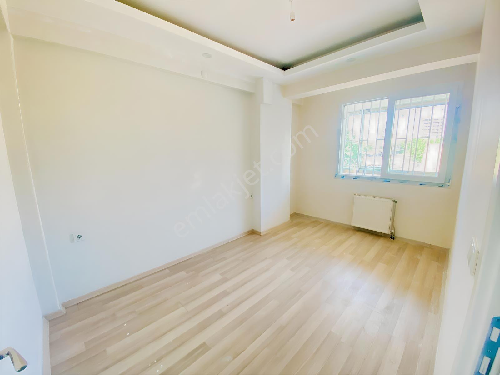 Adli Tıp Arkasında Satılık 2+1 Daire — fotoğraf 3