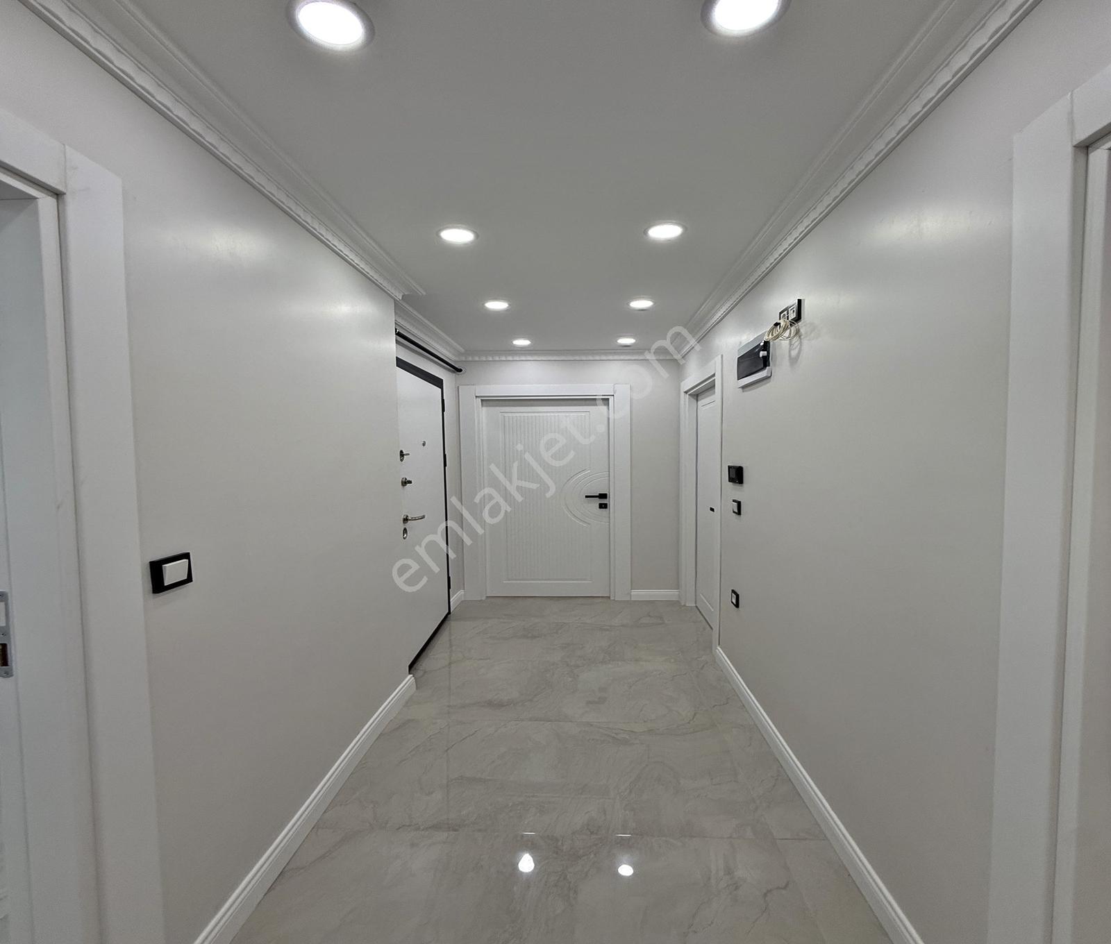 Merkezi Konum E-5' E Yakın Sıfır Oturuma Hazır 2+1 Satılık Daire — fotoğraf 3