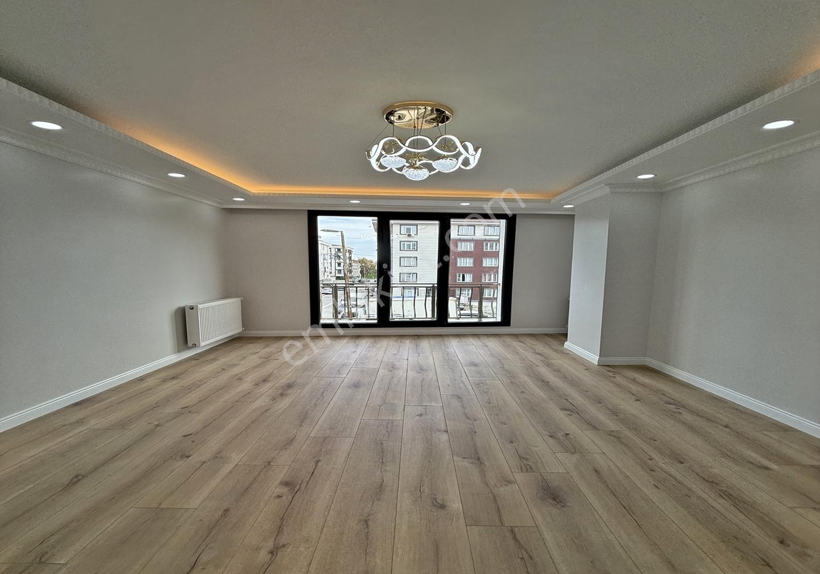 Merkezi Konum E-5' E Yakın Sıfır Oturuma Hazır 2+1 Satılık Daire — fotoğraf 4