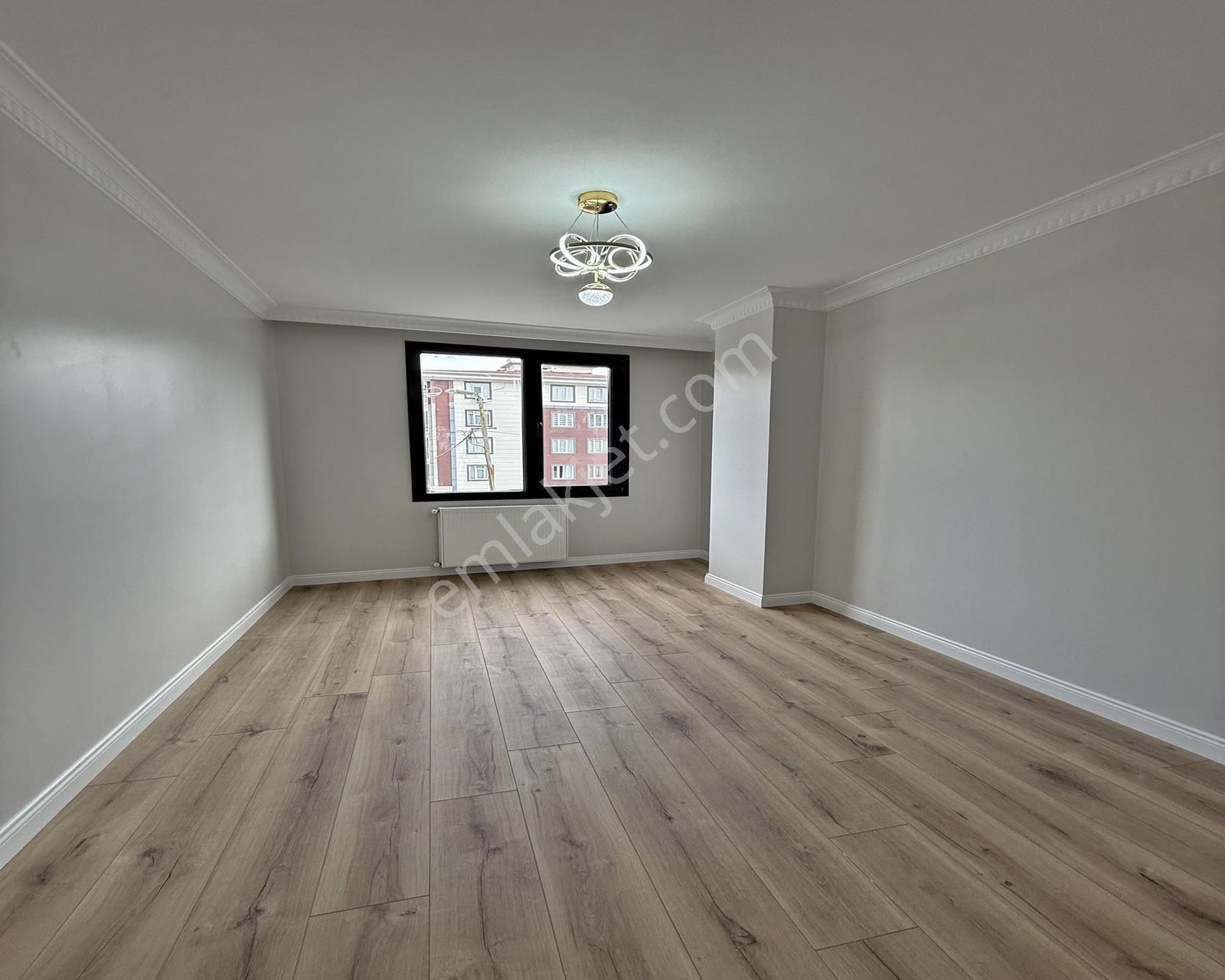 Merkezi Konum E-5' E Yakın Sıfır Oturuma Hazır 2+1 Satılık Daire — fotoğraf 5
