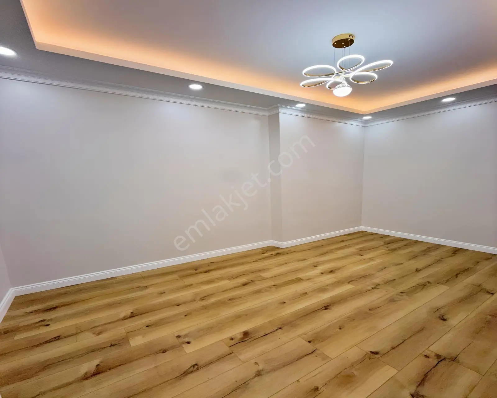 Merkezi Konum E-5' E Yakın Sıfır Oturuma Hazır 2+1 Satılık Daire — fotoğraf 18