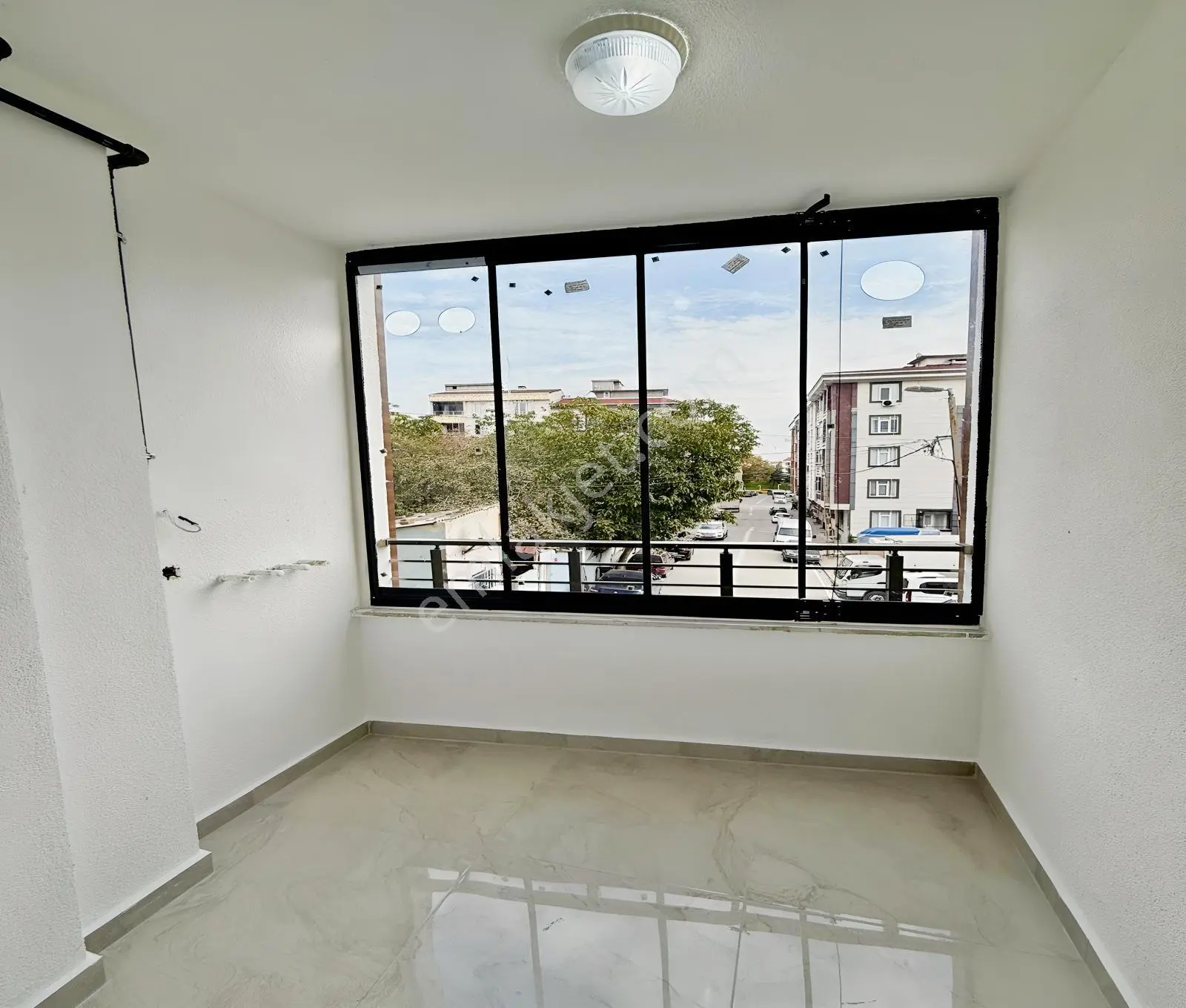 Merkezi Konum E-5' E Yakın Sıfır Oturuma Hazır 2+1 Satılık Daire — fotoğraf 21