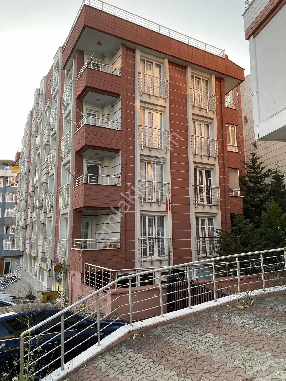 Gebze Tatlıkuyuda Özel Yapılmış 2+1 Arakat Satılık Daire — fotoğraf 5
