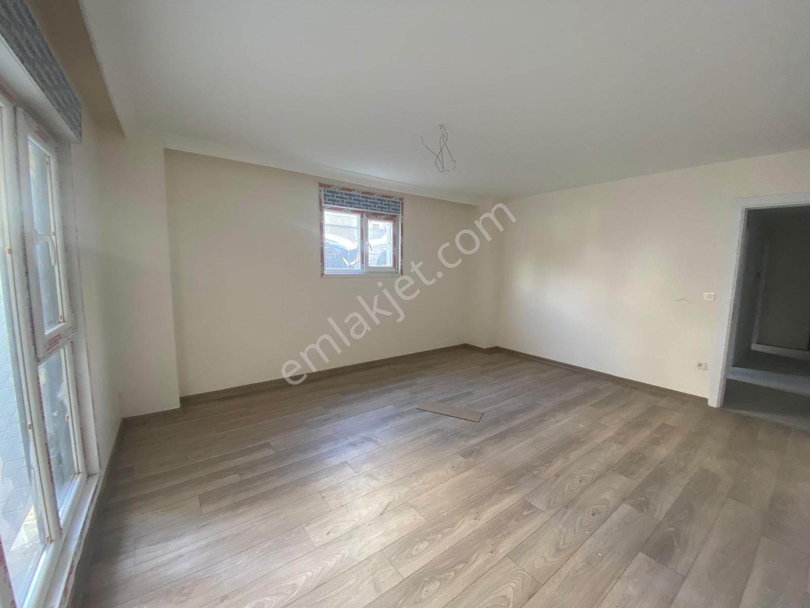 Küçükyalı Metro Ve Marmaraya Yürüme Mesafesi 2+1 Sıfır Daire — fotoğraf 3