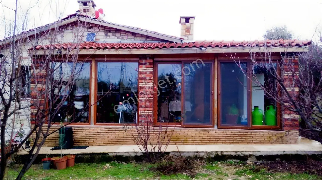 Kemalpaşa Akalanda Satılık / Kiralık Bahçeli 3+1 Müstakil Ev