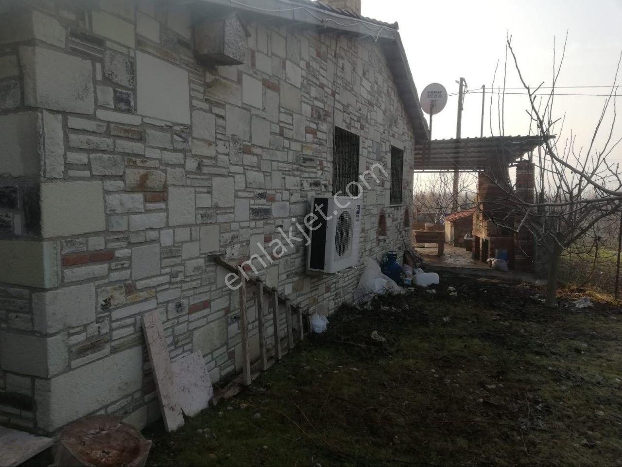 Kemalpaşa Akalanda Satılık / Kiralık Bahçeli 3+1 Müstakil Ev — fotoğraf 9
