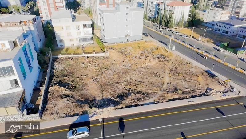Arstu Gm Zahide'den Cumhuriyet Mah Satılık Arsa — fotoğraf 2