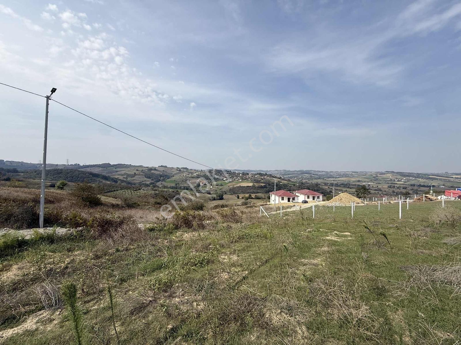 683 M2 Harika Manzara Arsa Elektrik Su Doğalgaz Mevcut