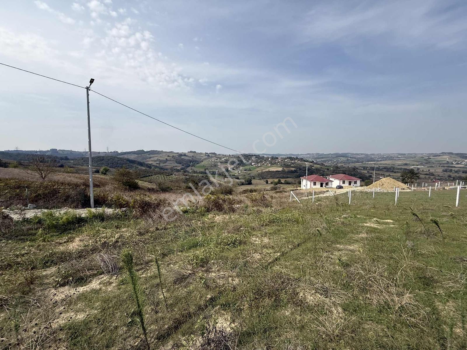 683 M2 Harika Manzara Arsa Elektrik Su Doğalgaz Mevcut — fotoğraf 3