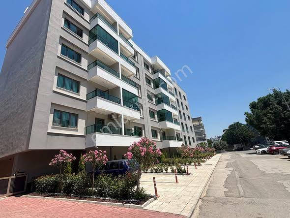 Tc Emlaktan Satılık Sıfır Site İçersinde ! 2+1 90 M2 Arakat — fotoğraf 5