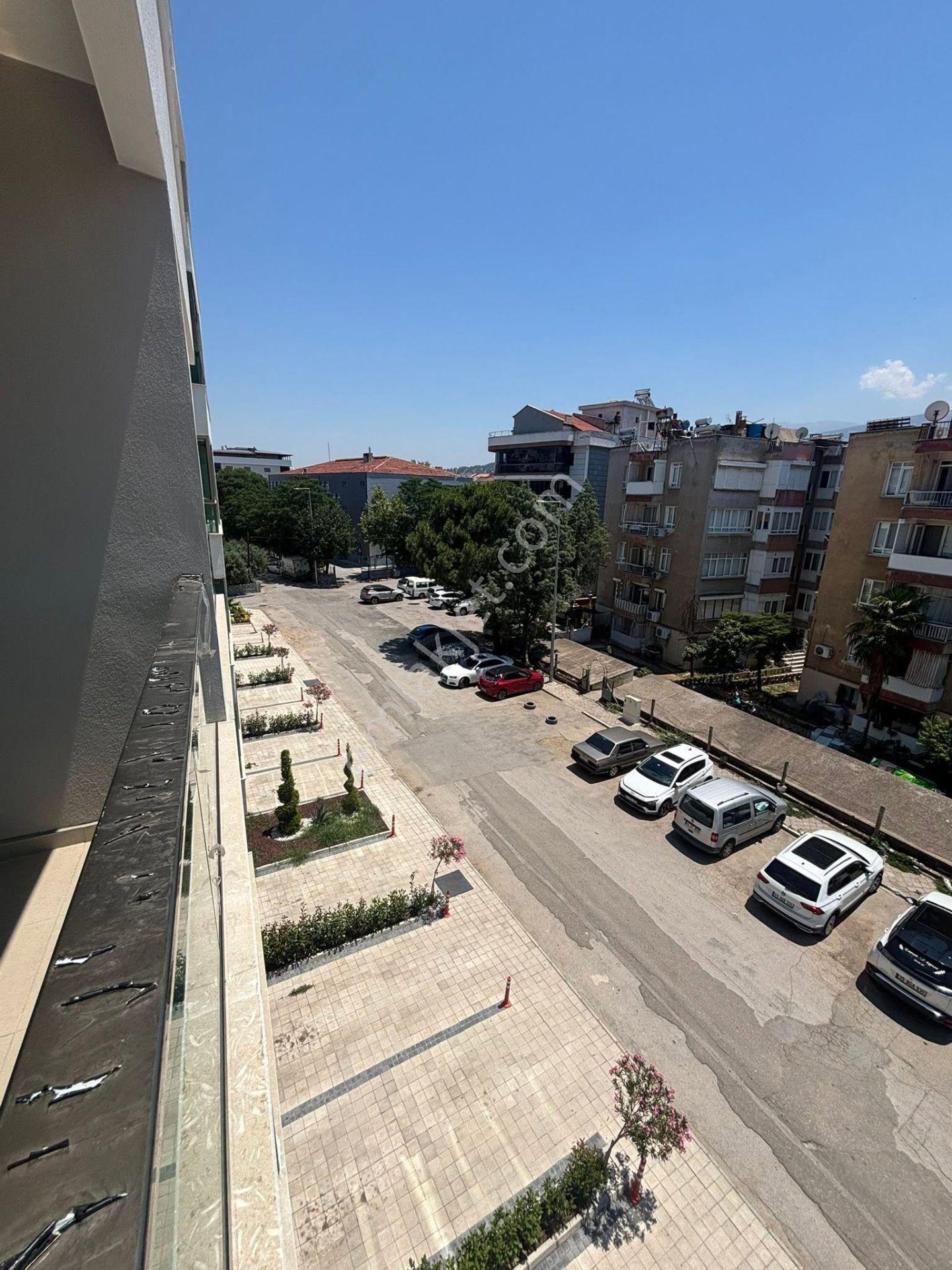 Tc Emlaktan Satılık Sıfır Site İçersinde ! 2+1 90 M2 Arakat — fotoğraf 23