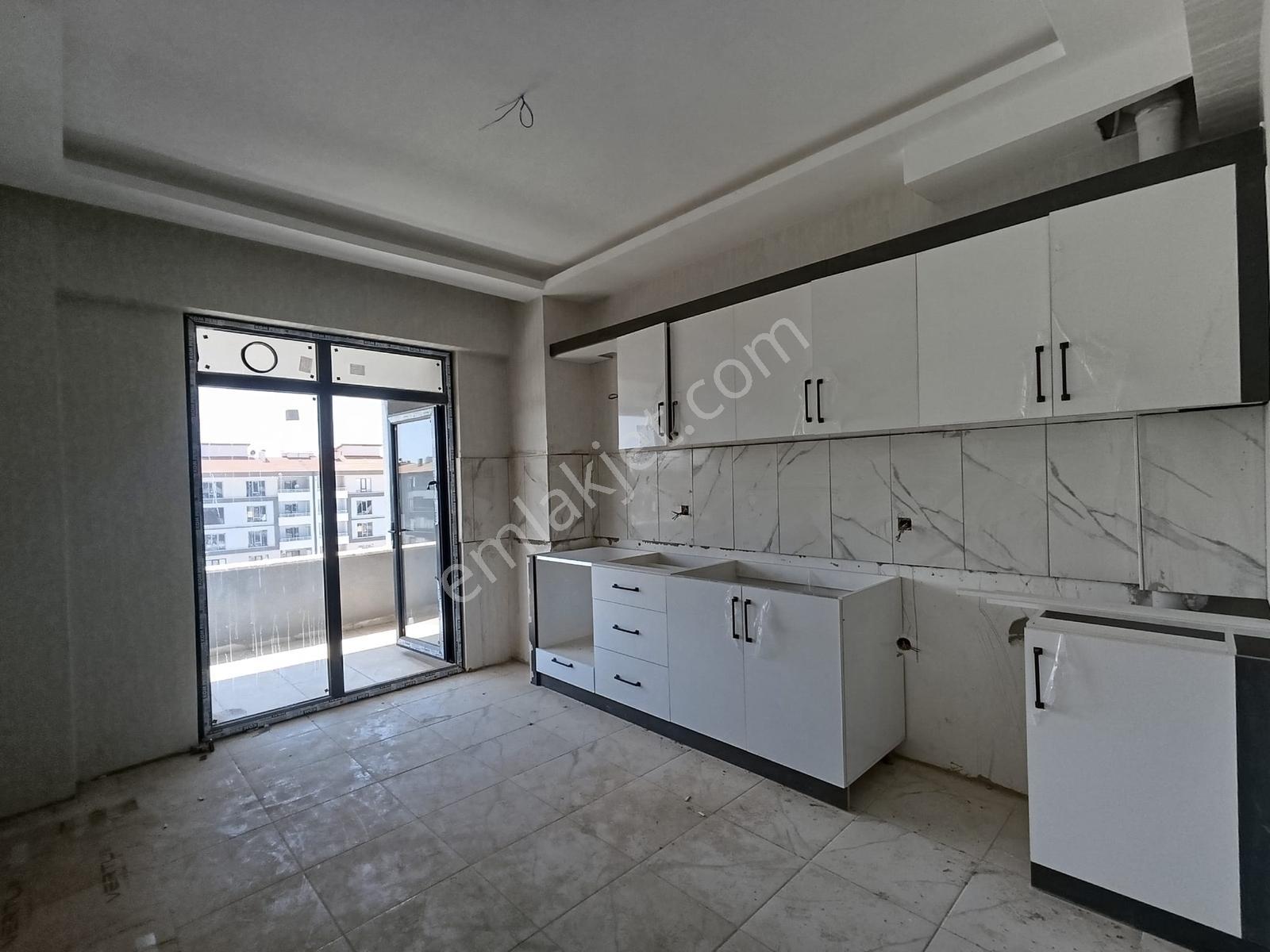 Emirgazi De 2+1 Ebeveyn Banyolu Satılık Daire — fotoğraf 16