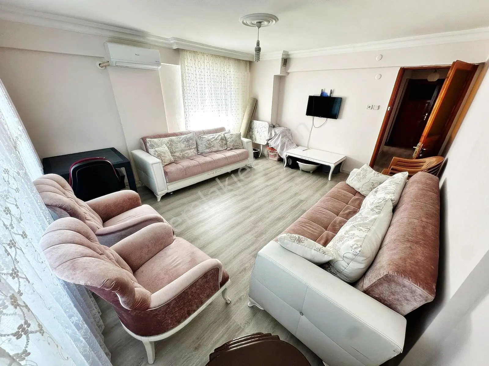 Aktif'ten Akçay'da Satılık Ön Cephe Kombili Ayrı Mutfaklı Ferah 4+1 Dublex — fotoğraf 2