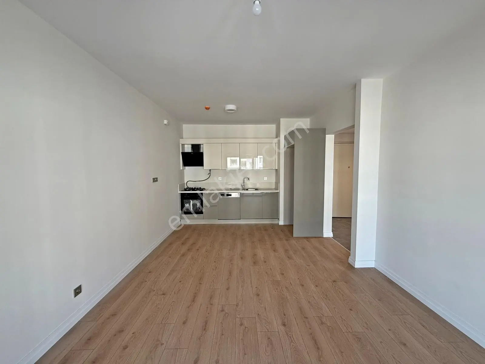 Halkalı Emlak Konut Bizim Mahalle 3.kısım 1+1 70m2 Satılık Daire — fotoğraf 3