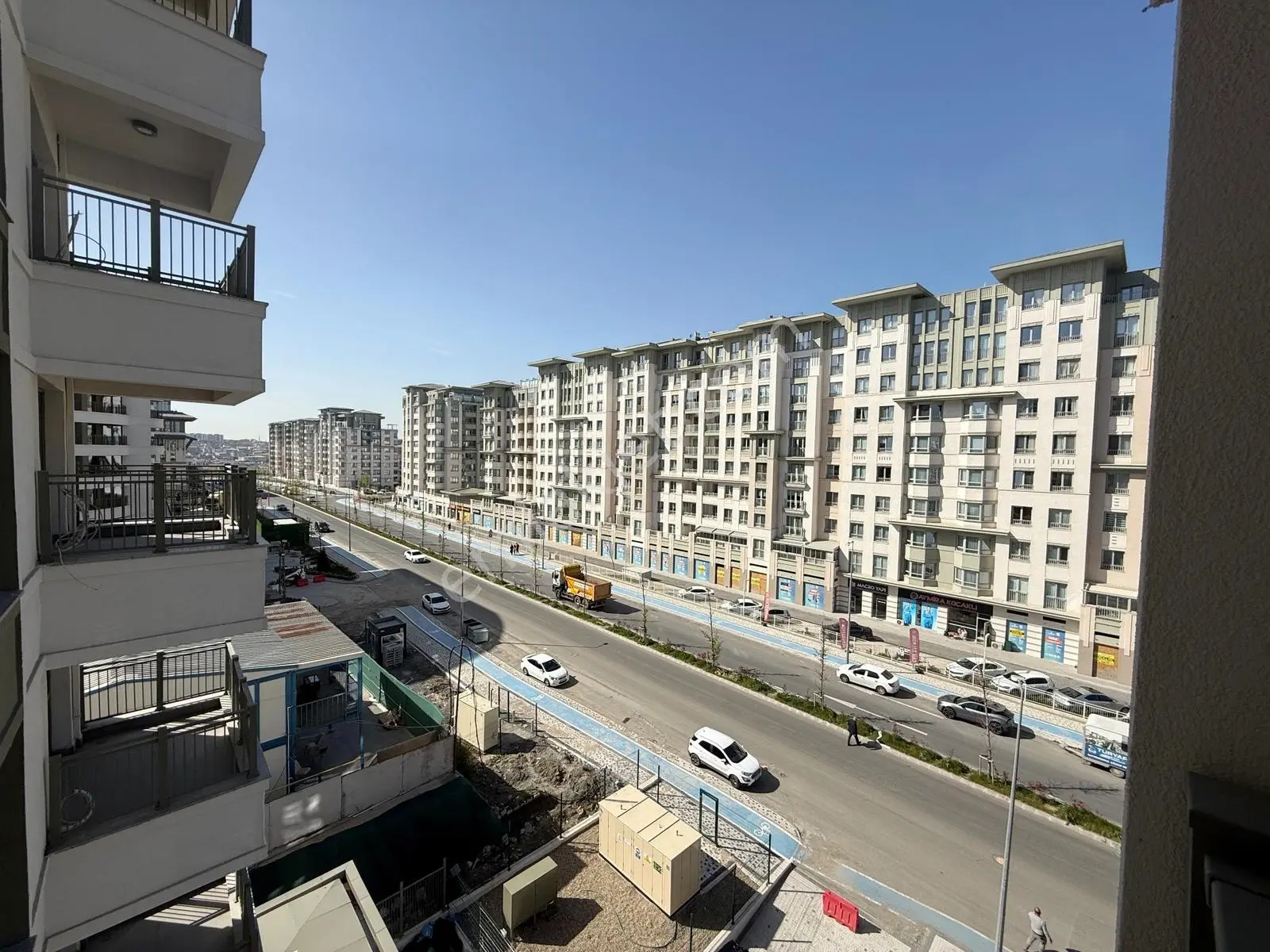 Halkalı Emlak Konut Bizim Mahalle 3.kısım 1+1 70m2 Satılık Daire — fotoğraf 9