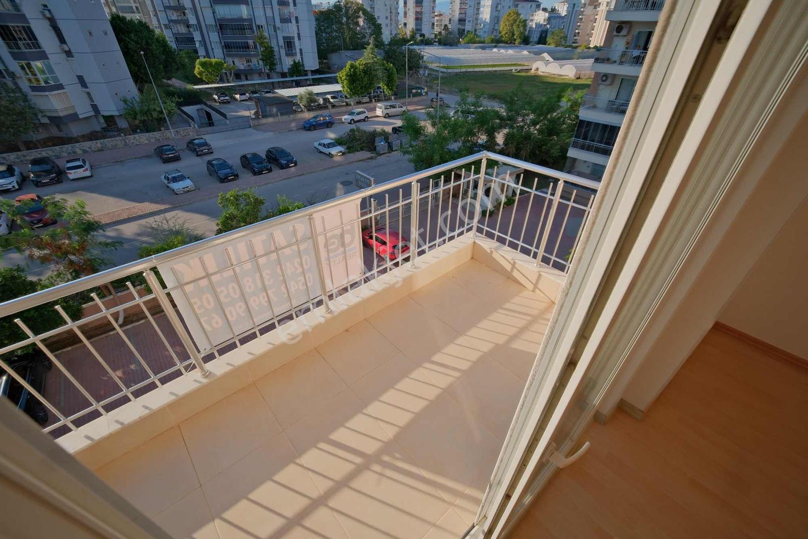 Antalya Çağlayan Erkan Efe Sitesinde 3+1 Satılık Daire — fotoğraf 4