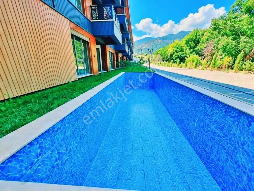 Uytundan Gürede Müstakil Tadında Havuzlu Sıfır 3+1bahçe Dubleksi — fotoğraf 30