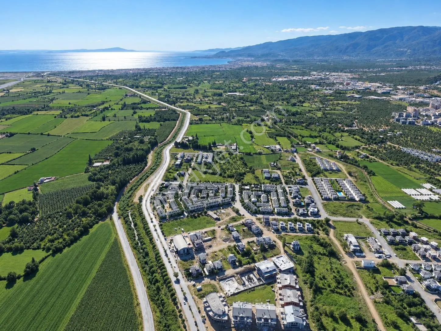 Mera Emlaktan Hamidiye Mah. 2 Villalık 324m2 E:0.75 İmarlı Arsa — fotoğraf 13