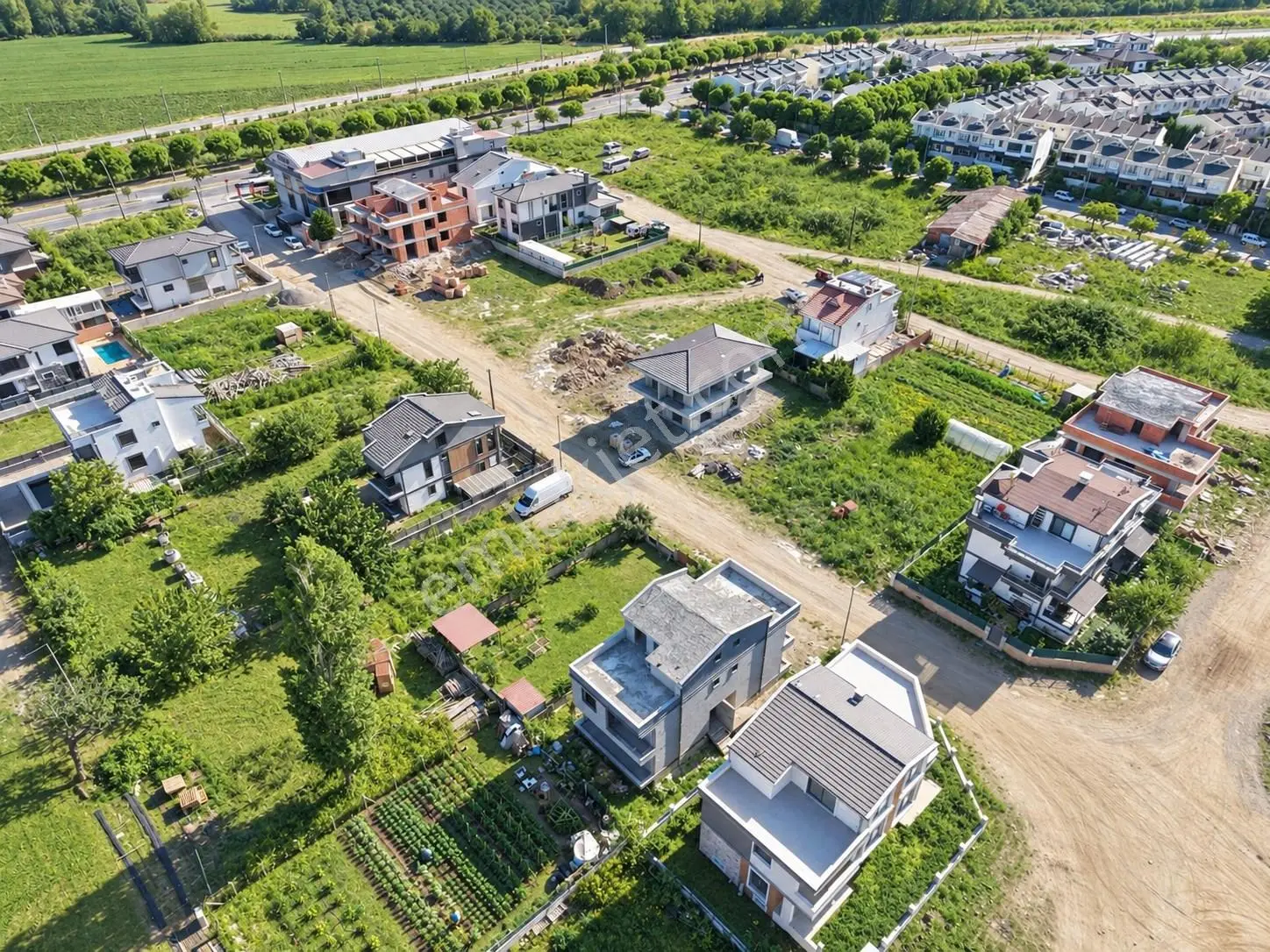 Mera Emlaktan Hamidiye Mah. 2 Villalık 324m2 E:0.75 İmarlı Arsa — fotoğraf 25
