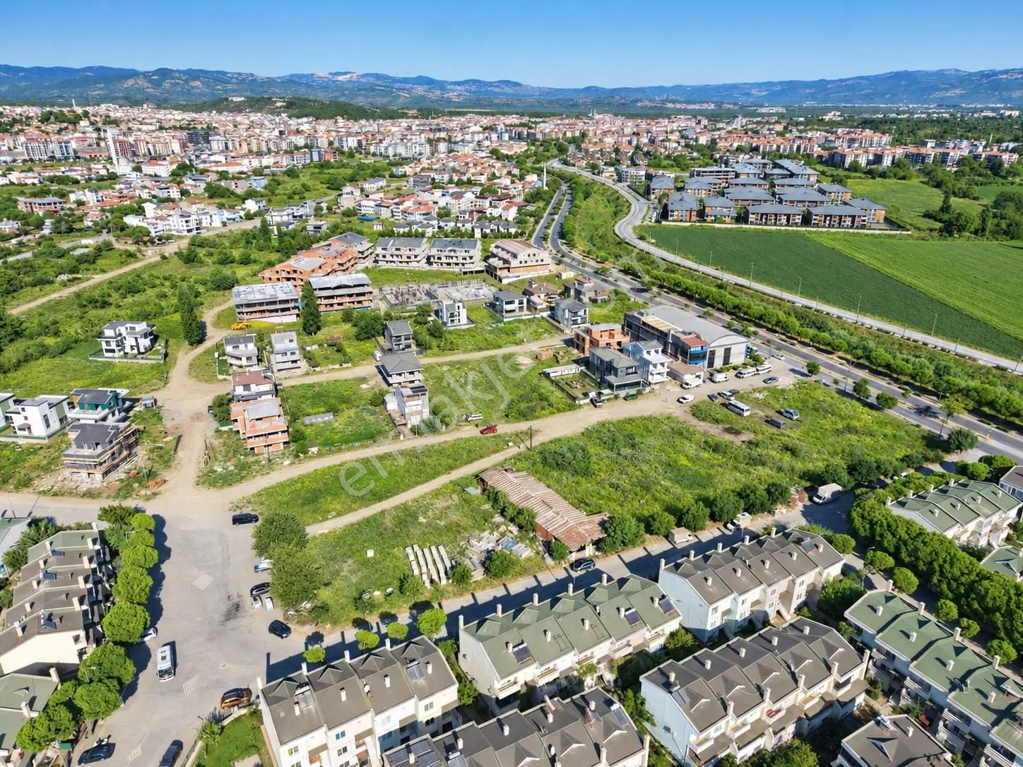 Mera Emlaktan Hamidiye Mah. 2 Villalık 324m2 E:0.75 İmarlı Arsa — fotoğraf 35