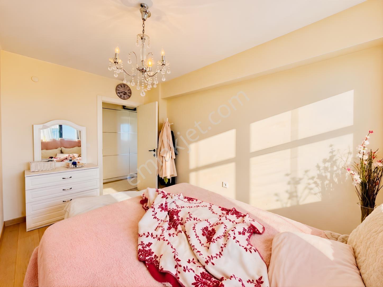 Çiğli Esentepe Mah. Yeni Binada Satılık 3+1 Daire — fotoğraf 13