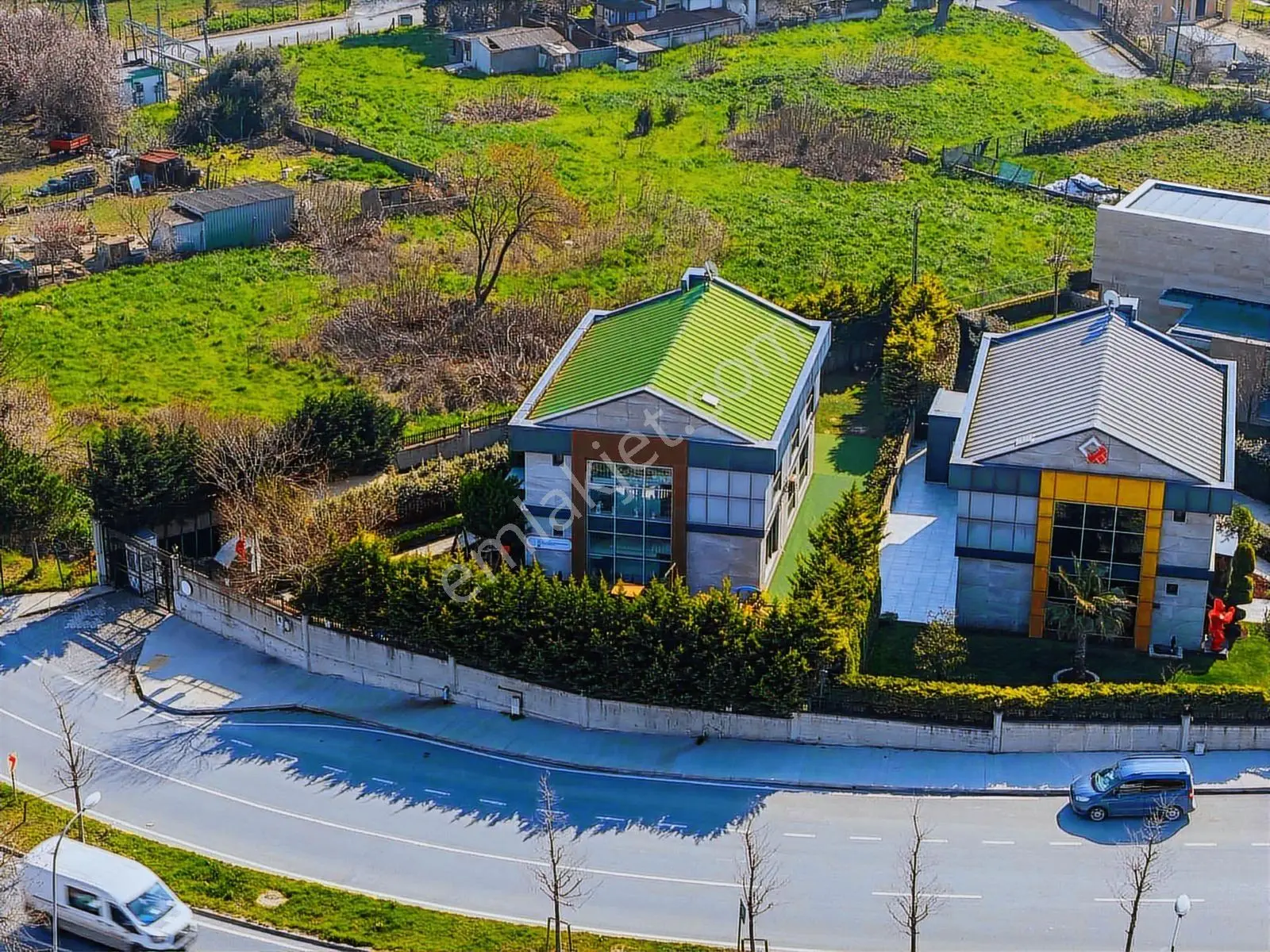 Beylikdüzü Müstakil Ticari+konut Villa 750m2 Arsa (kiracılı) — fotoğraf 3