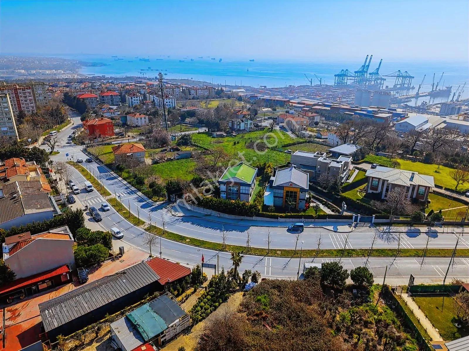 Beylikdüzü Müstakil Ticari+konut Villa 750m2 Arsa (kiracılı) — fotoğraf 4
