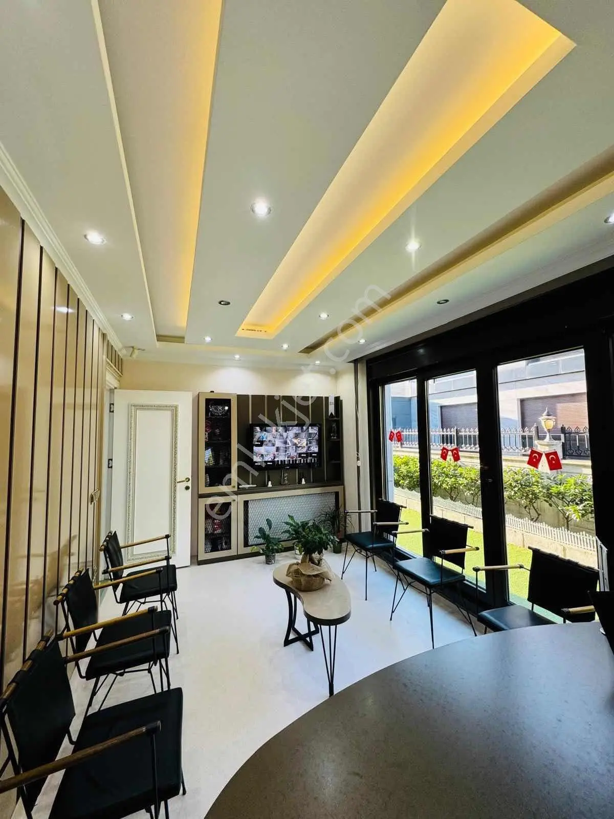 Beylikdüzü Müstakil Ticari+konut Villa 750m2 Arsa (kiracılı) — fotoğraf 14