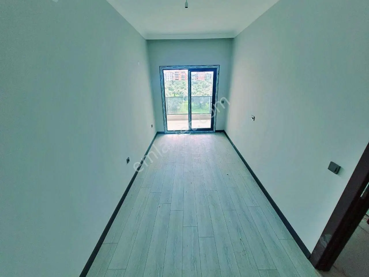 Uytundan Kadıköy'de Yerden Isıtmalı Asansörlü Arakat 2+1 Daire — fotoğraf 3