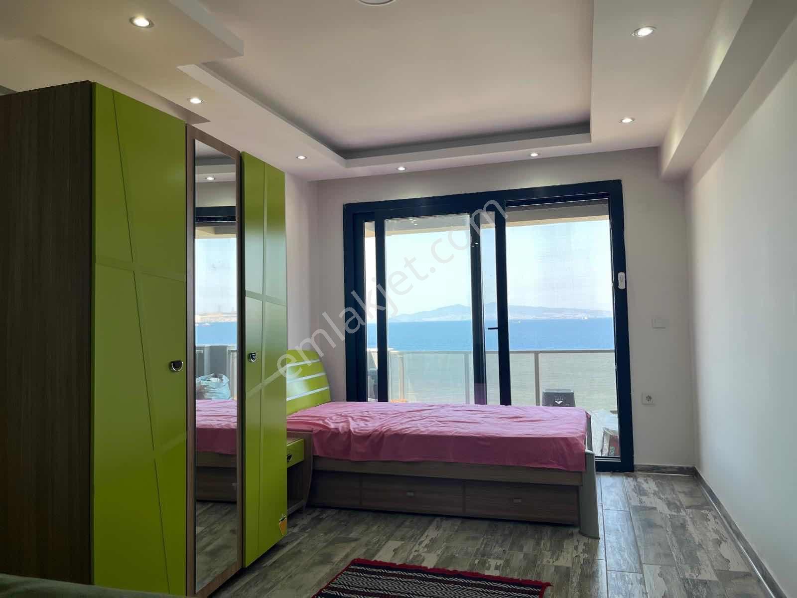 27 Yeni Foçada Deniz Manzaralı 6+1 Satılık Müstakil Villa — fotoğraf 22