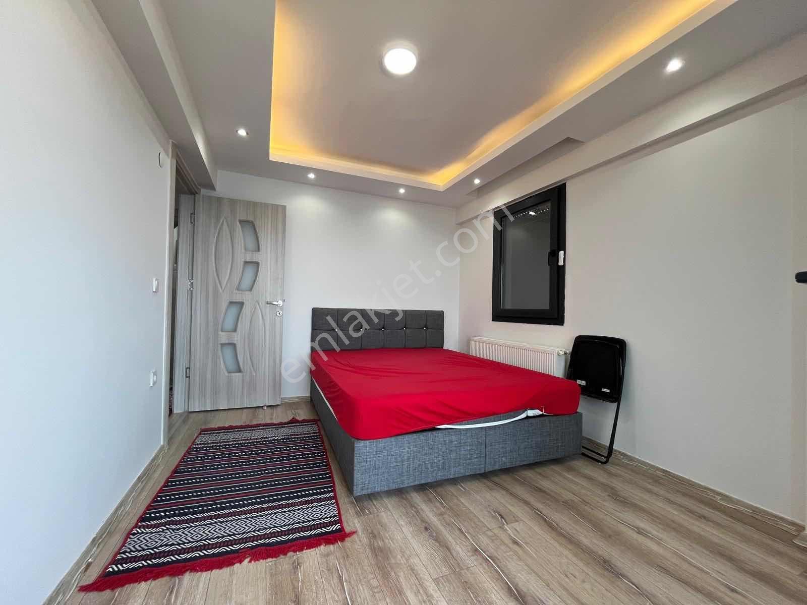 27 Yeni Foçada Deniz Manzaralı 6+1 Satılık Müstakil Villa — fotoğraf 25