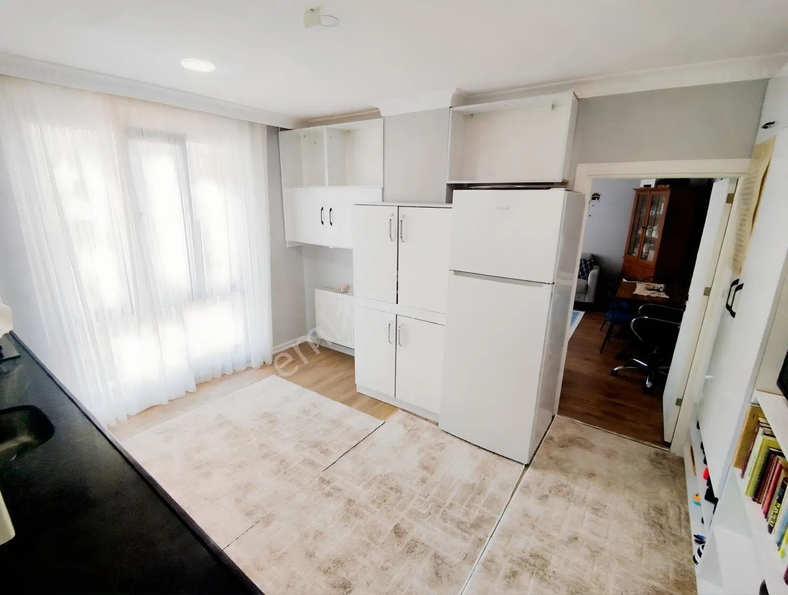 Arnavutköy Taşolukta Satılık Geniş 1+1 Daire — fotoğraf 3