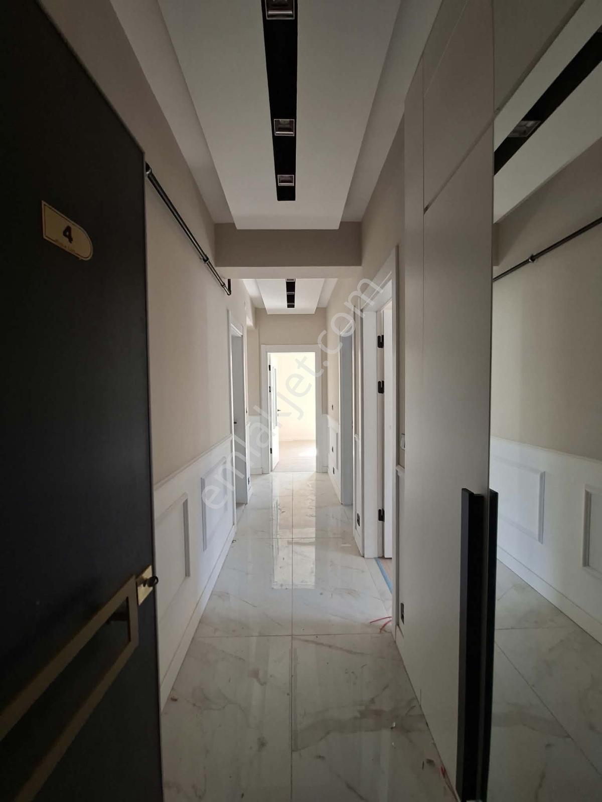 Değişim Emlak'tan Kışla Lıyf Apartmanın Da Satılık 2,5+1 Daire — fotoğraf 4