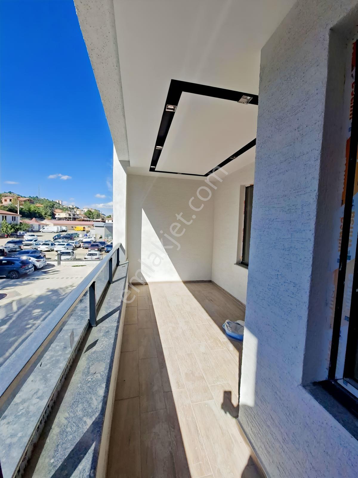 Değişim Emlak'tan Kışla Lıyf Apartmanın Da Satılık 2,5+1 Daire — fotoğraf 12