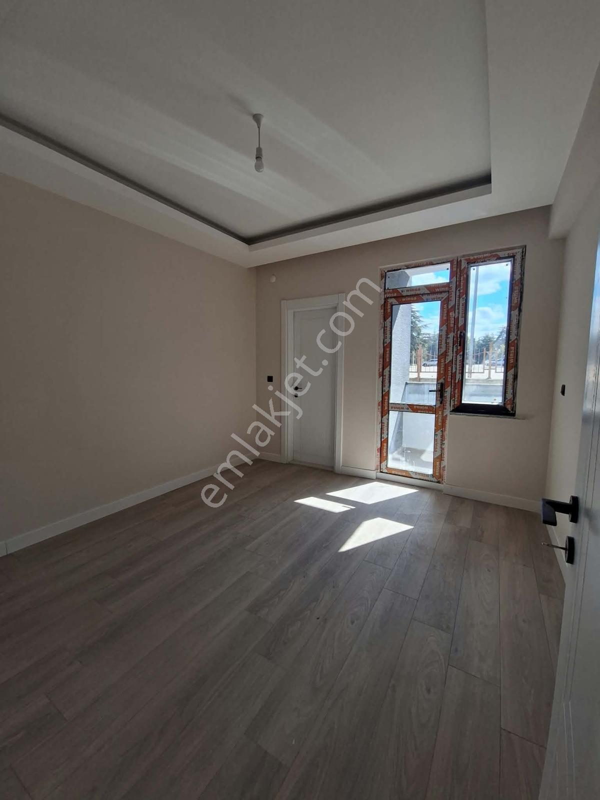 Değişim Emlak'tan Kışla Lıyf Apartmanın Da Satılık 2,5+1 Daire — fotoğraf 14