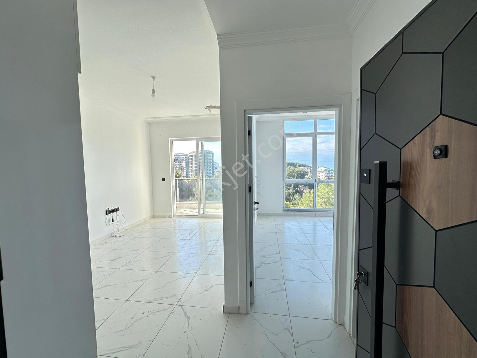 Full Aktiviteli Site İçerisinde Deniz Manzaralı 1+1 Daire — fotoğraf 4