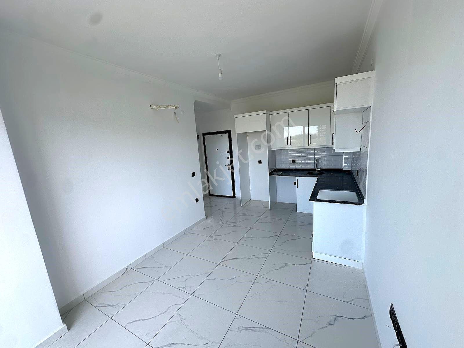 Full Aktiviteli Site İçerisinde Deniz Manzaralı 1+1 Daire — fotoğraf 5