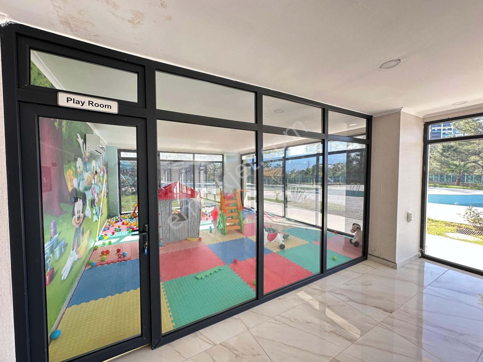 Full Aktiviteli Site İçerisinde Deniz Manzaralı 1+1 Daire — fotoğraf 16