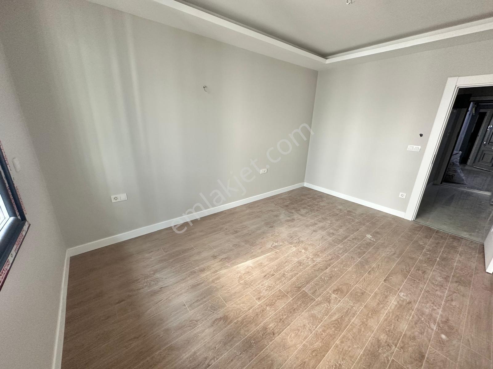 Üsküdar Atunizade'de Merkezi Konum Site İçinde 3+2 Dubleks — fotoğraf 7