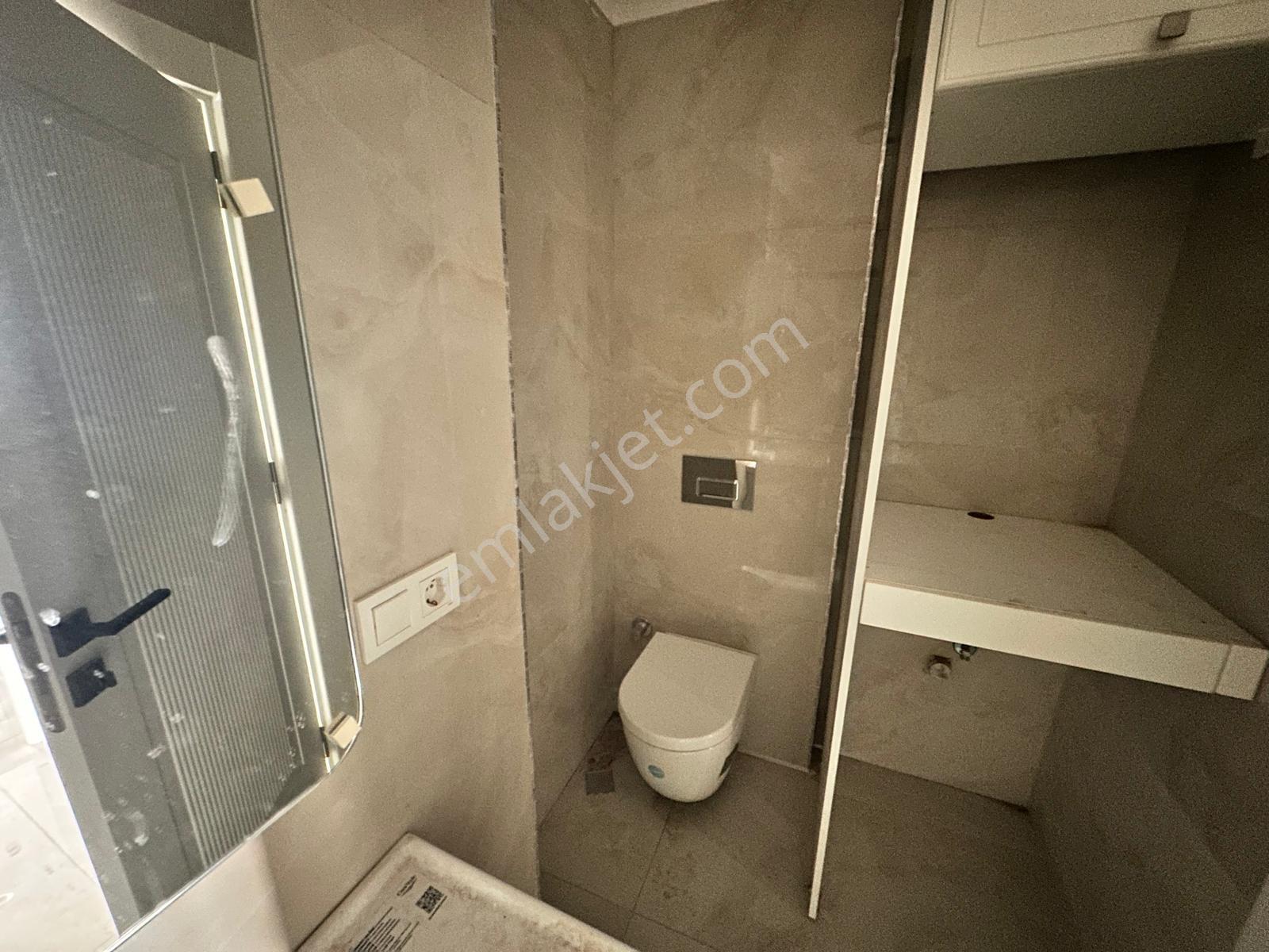 Üsküdar Atunizade'de Merkezi Konum Site İçinde 3+2 Dubleks — fotoğraf 11