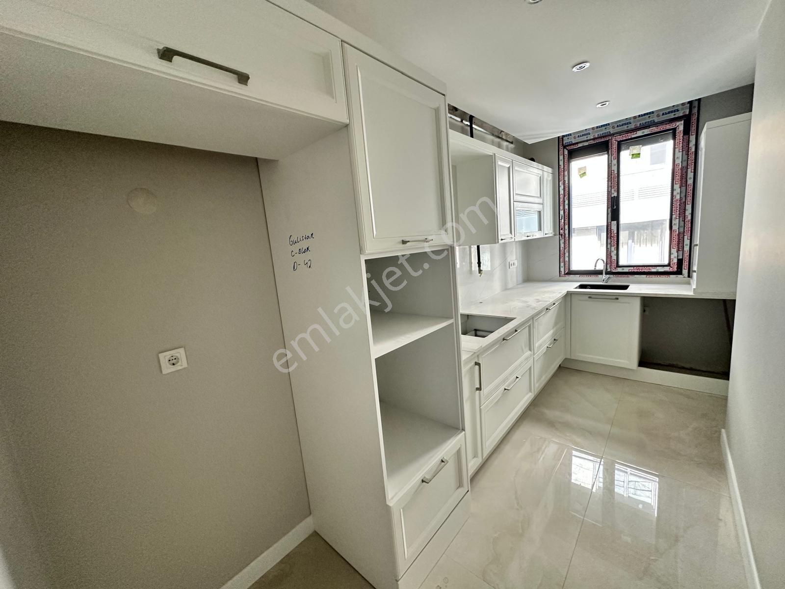 Üsküdar Atunizade'de Merkezi Konum Site İçinde 3+2 Dubleks — fotoğraf 12