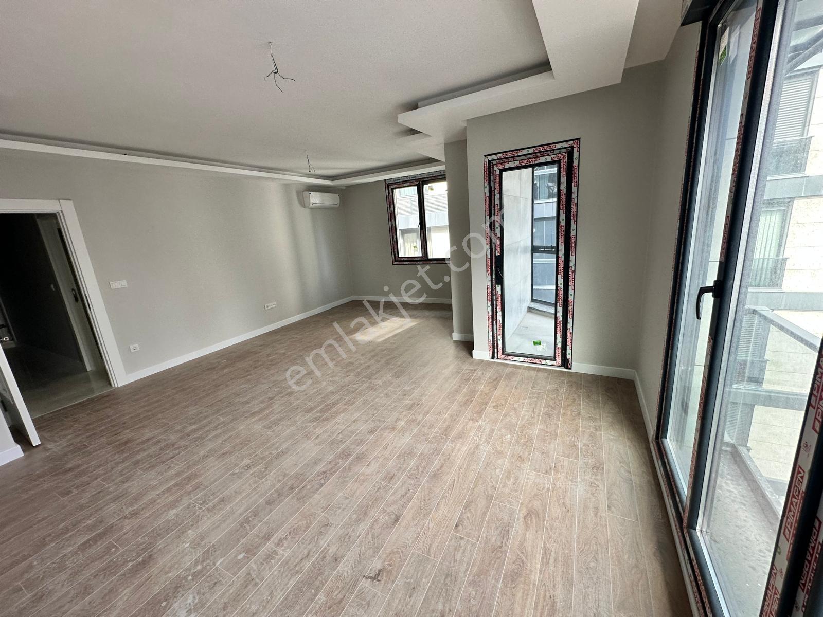 Üsküdar Atunizade'de Merkezi Konum Site İçinde 3+2 Dubleks — fotoğraf 16