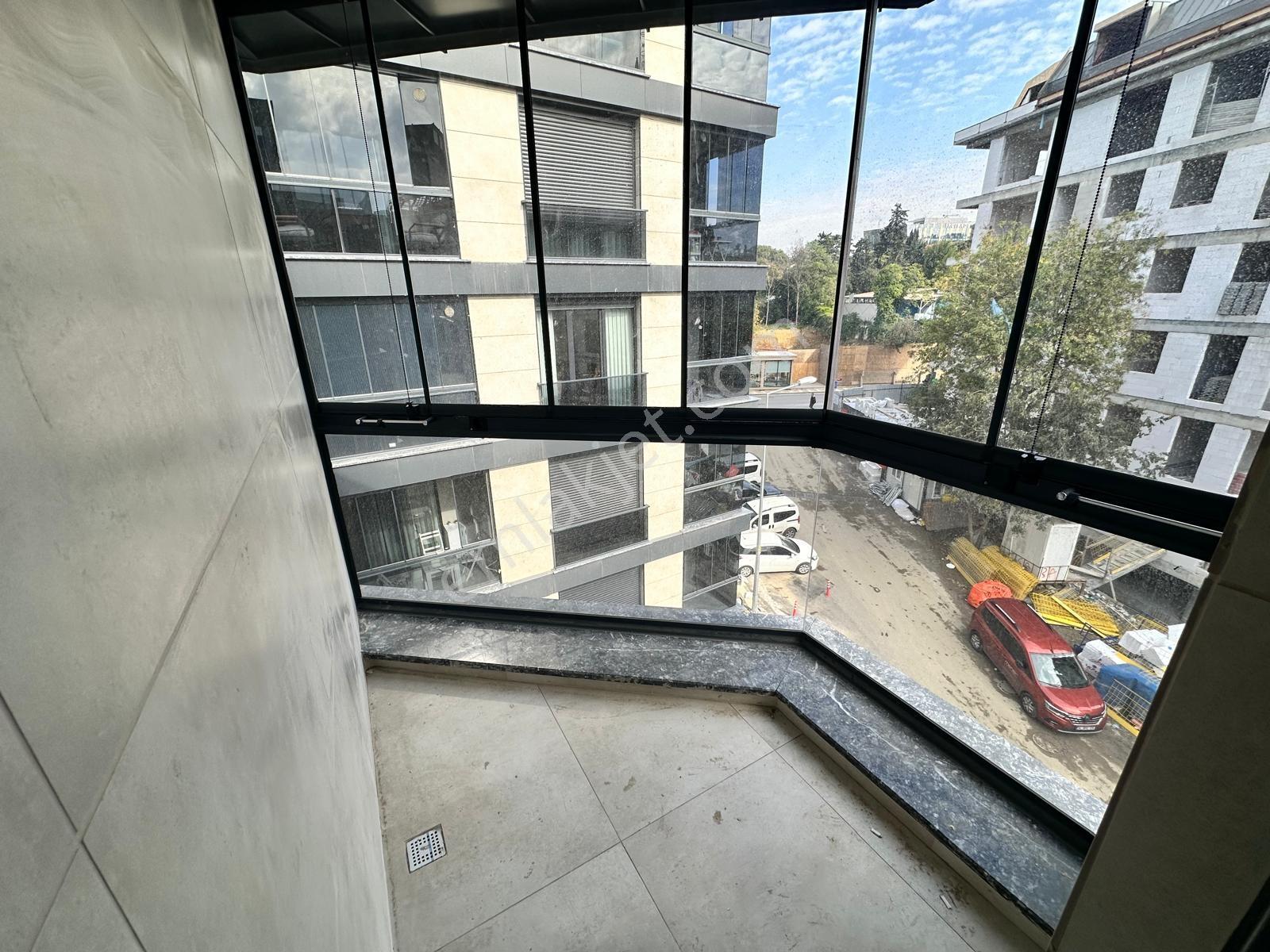 Üsküdar Atunizade'de Merkezi Konum Site İçinde 3+2 Dubleks — fotoğraf 17